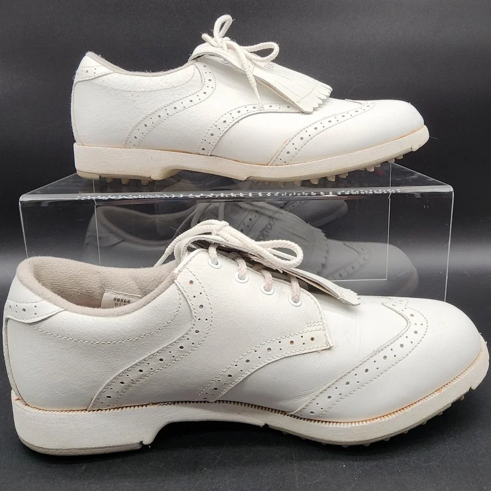 FootJoy 9.5N White SoftJoys Kiltie Wingtip Golf Shoes Preppy Old Money Club